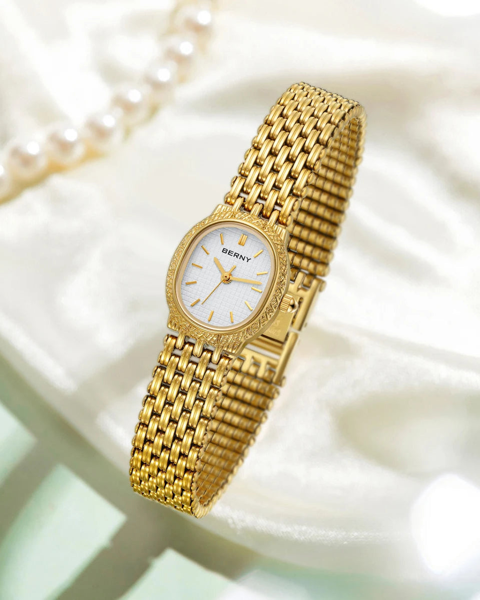 Bracelet Watch – Compact, Chic & Timeles