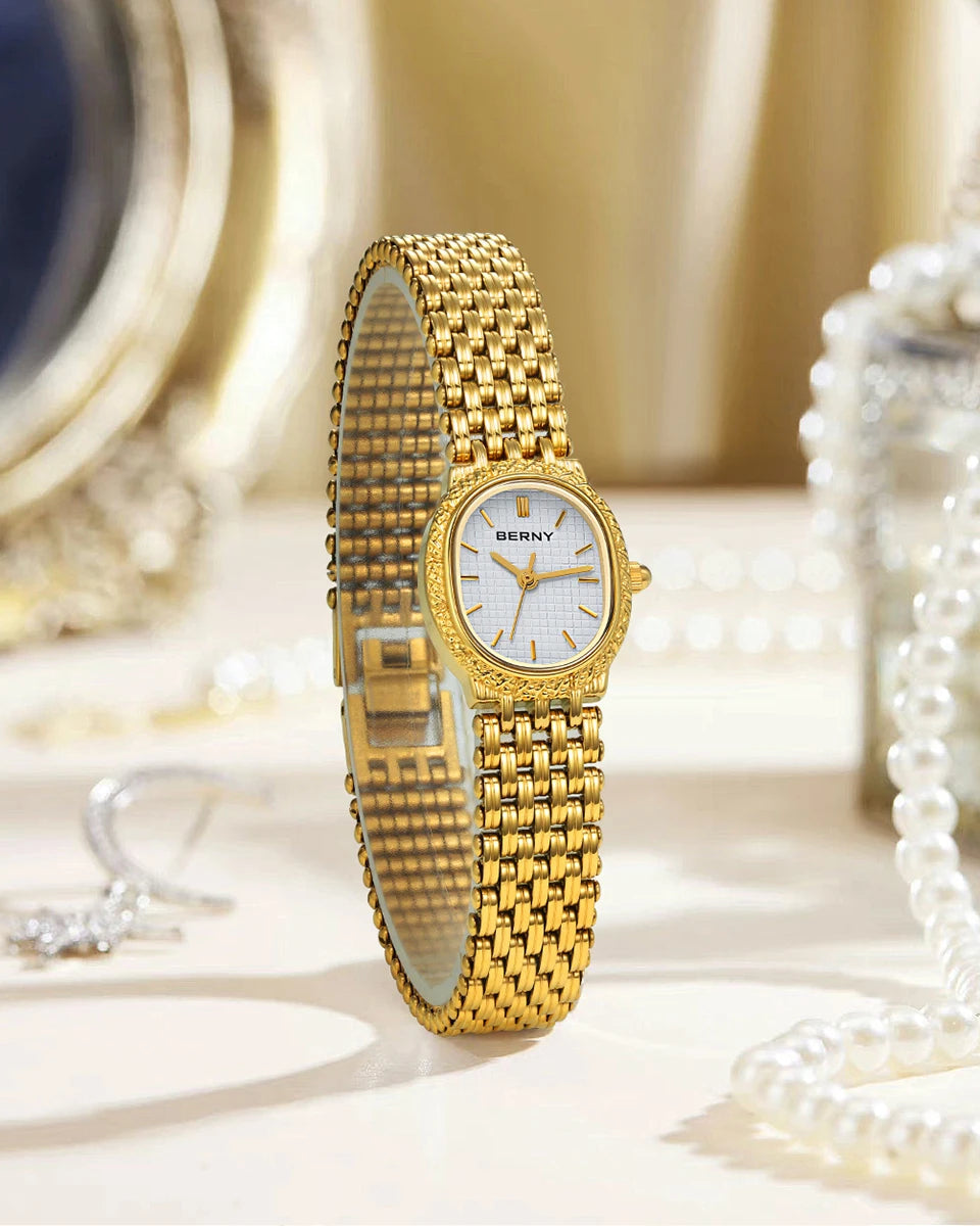 Bracelet Watch – Compact, Chic & Timeles