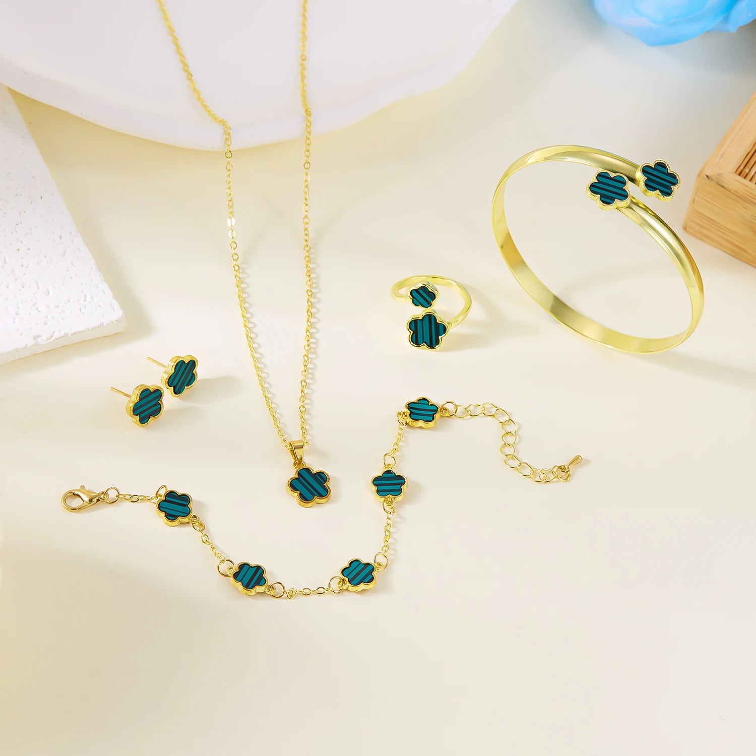 🌸Add a touch of charm🌸