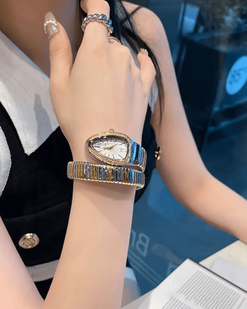Women’s watch - Serpent Bracelet Watch | Novaïa