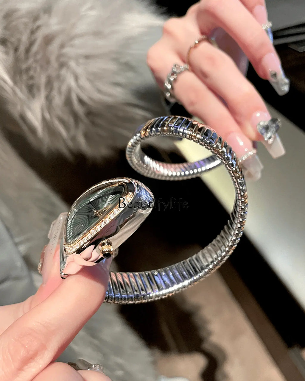Women’s watch - Serpent Bracelet Watch | Novaïa